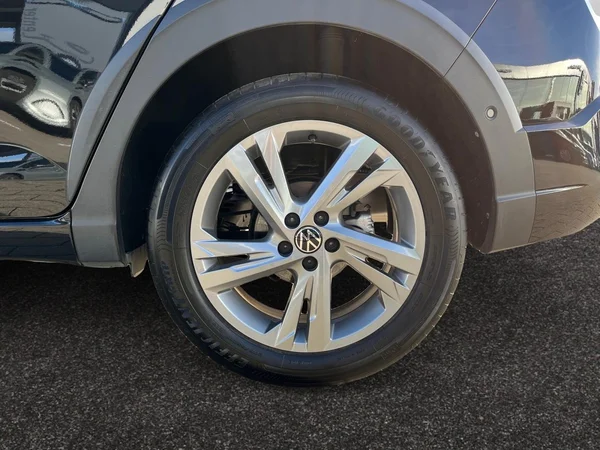 VOLKSWAGEN Taigo (2024) — foto 8 van 16