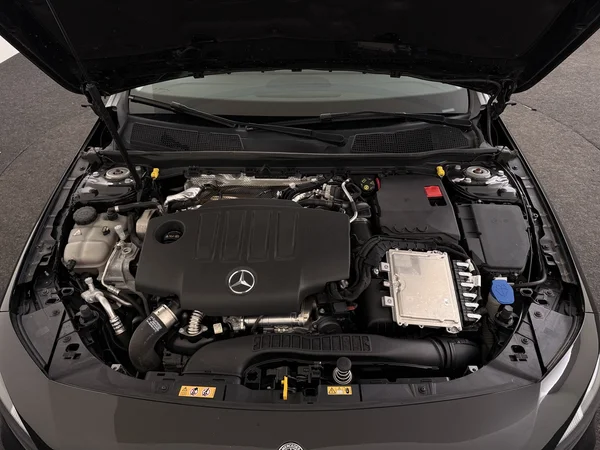 MERCEDES A 180 (2021) — foto 6 van 27