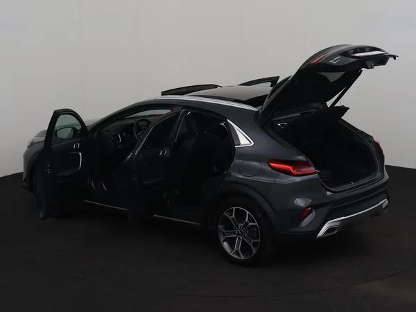 KIA XCeed (2022) — foto 33 van 34