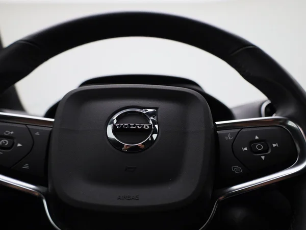 Volvo C40 (2023) — foto 24 van 47