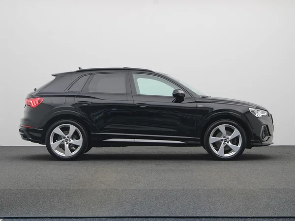 AUDI Q3 (2021) — foto 22 van 24