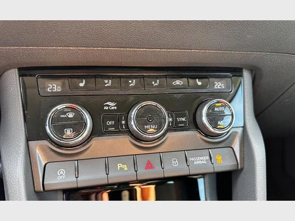 Skoda Karoq (2025) — foto 13 van 32