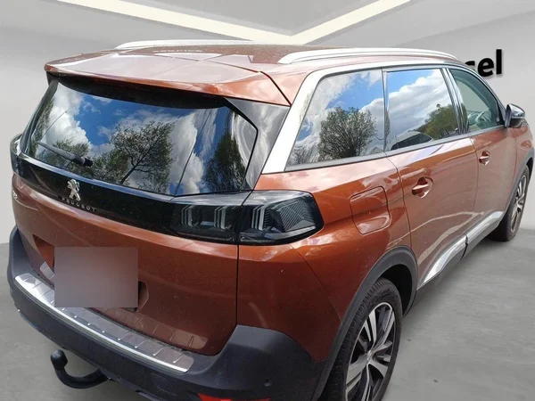Peugeot 5008 (2021) — foto 8 van 13
