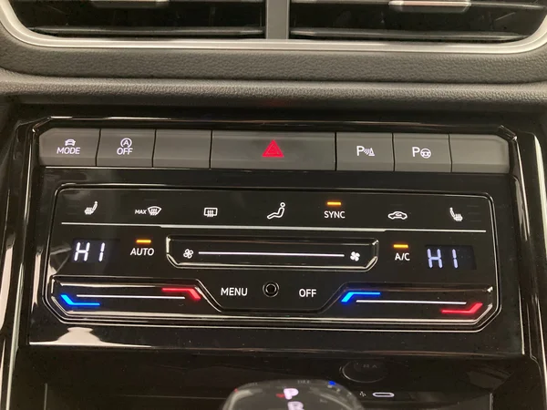 VOLKSWAGEN T-Roc Cabriolet (2025) — foto 15 van 36