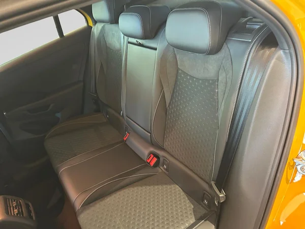 VOLKSWAGEN T-Roc (2026) — foto 10 van 24
