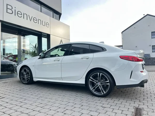 Bmw 218 (2022) — foto 14 van 22