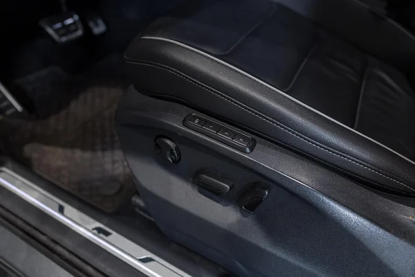 Volkswagen Tiguan (2020) — foto 4 van 43