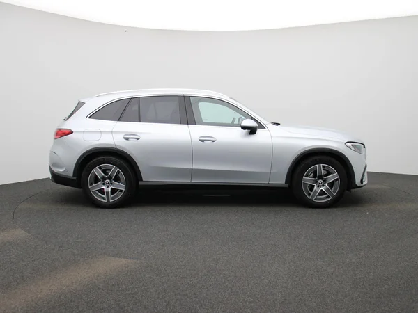 Mercedes-Benz GLC (2025) — foto 43 van 46