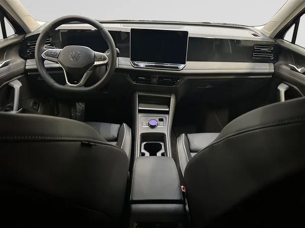 VOLKSWAGEN Tiguan (2026) — foto 9 van 15