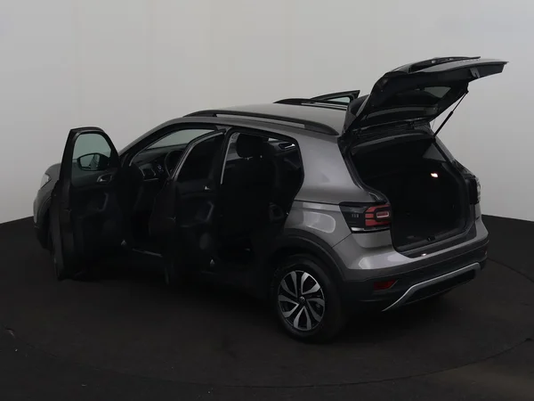 VOLKSWAGEN T-Cross (2021) — foto 25 van 26