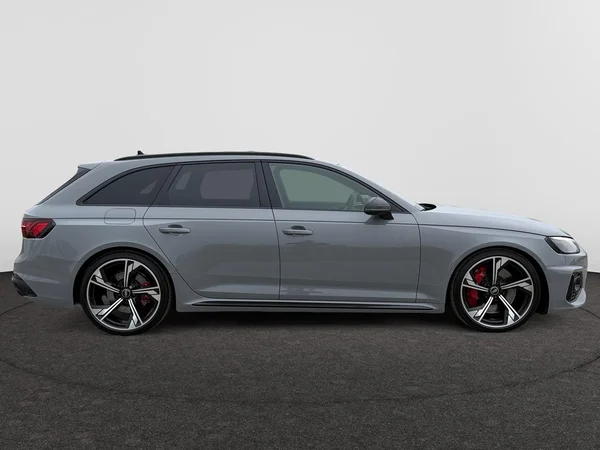 AUDI RS4 Avant (2021) — foto 27 van 30