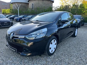 Renault Clio e0223ce6-acef-4cb4-aa2a-2ac4af6a9dad