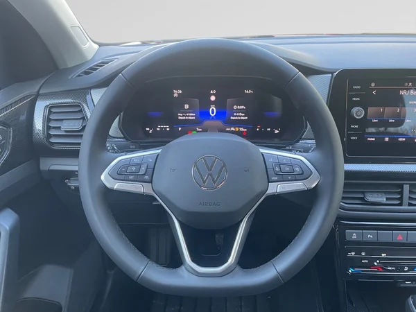 VOLKSWAGEN T-Cross (2025) — foto 2 van 14