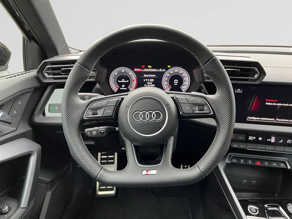 AUDI A3 Allstreet (2024) — foto 3 van 15