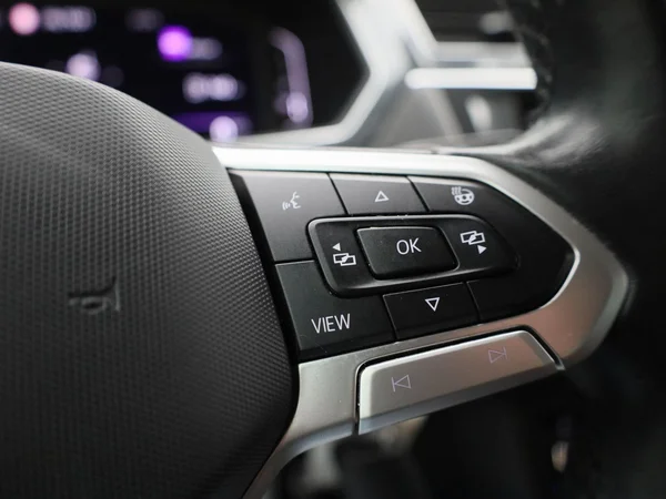 Volkswagen Tiguan (2022) — foto 11 van 36