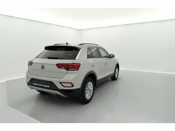 VOLKSWAGEN T-Roc Dsl (2023) — foto 4 van 36