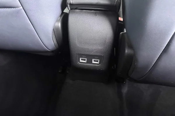 Peugeot 2008 (2020) — foto 2 van 34