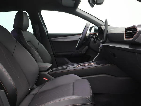 CUPRA Leon ST (2025) — foto 25 van 25