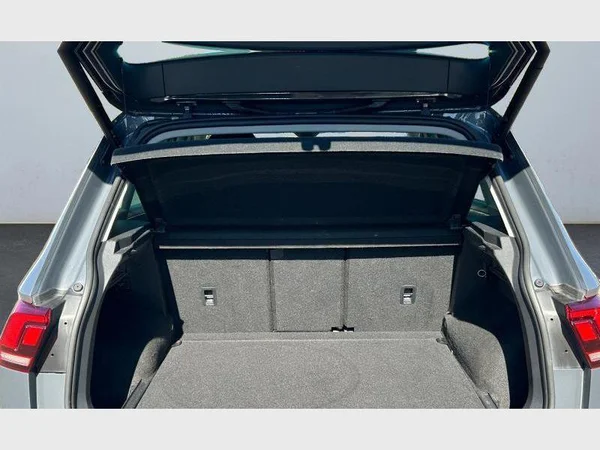 Volkswagen Tiguan (2022) — foto 21 van 29