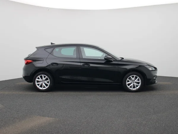SEAT Leon (2023) — foto 36 van 38