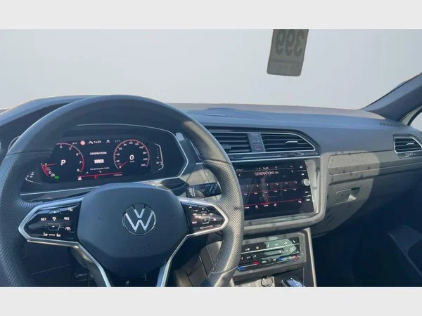 Volkswagen Tiguan (2023) — foto 3 van 21