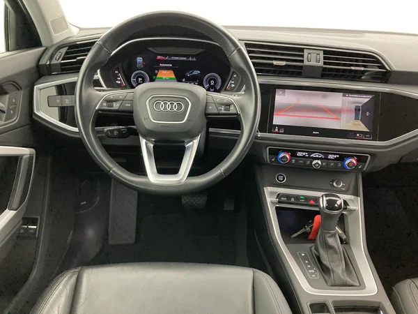 AUDI Q3 PHEV (2022) — foto 33 van 36