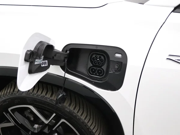 VOLKSWAGEN Tayron (2025) — foto 6 van 31