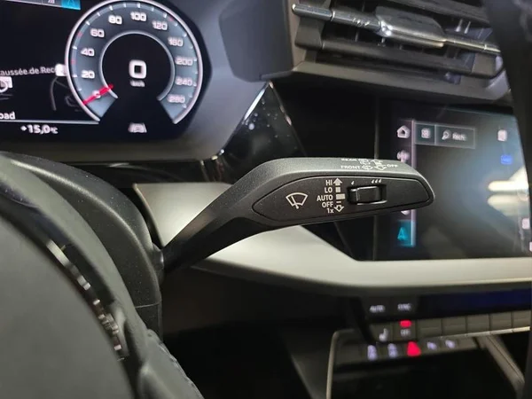 AUDI A3 Sportback Dsl (2022) — foto 9 van 32