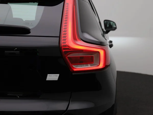 Volvo XC40 (2023) — foto 29 van 39