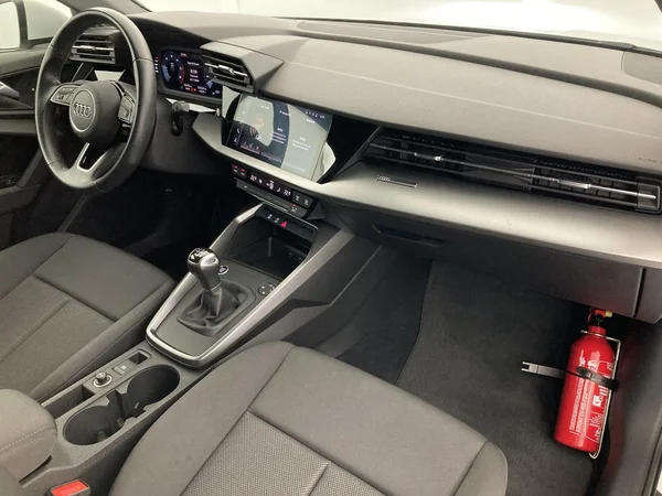 AUDI A3 Sportback (2021) — foto 14 van 36