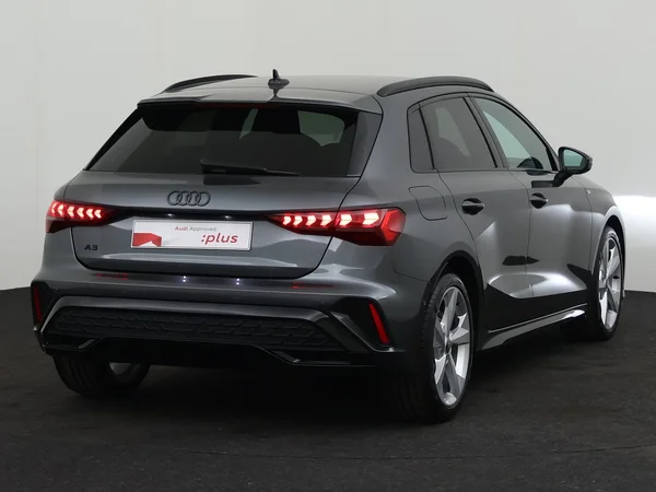 AUDI A3 Sportback (2025) — foto 11 van 18