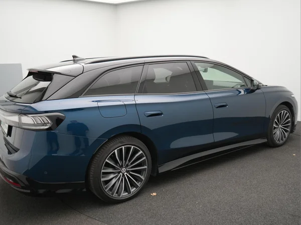VOLKSWAGEN ID.7 Tourer (2026) — foto 13 van 33
