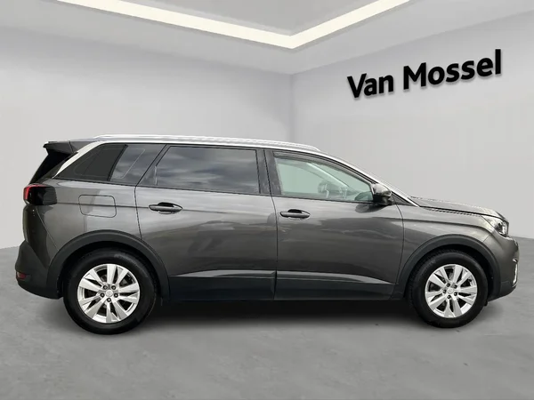 Peugeot 5008 (2019) — foto 22 van 26