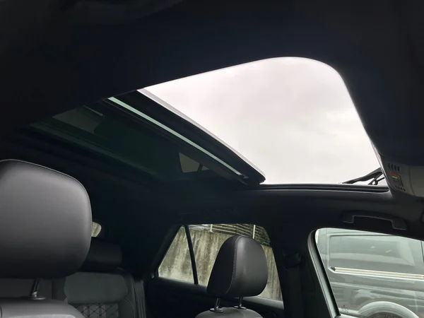 VOLKSWAGEN T-Roc (2025) — foto 8 van 24