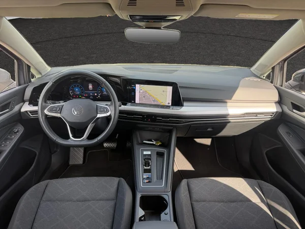 VOLKSWAGEN Golf VIII SW (2024) — foto 18 van 19