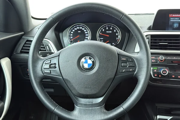 BMW 1 Sportshatch (F21 LCI) (2018) — foto 2 van 21