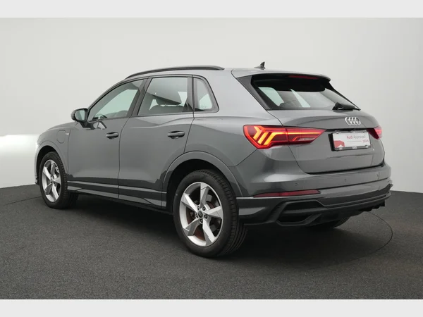 AUDI Q3 (2022) — foto 24 van 32