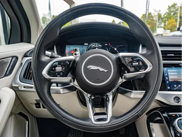 Jaguar I-PACE (2022) — foto 19 van 30