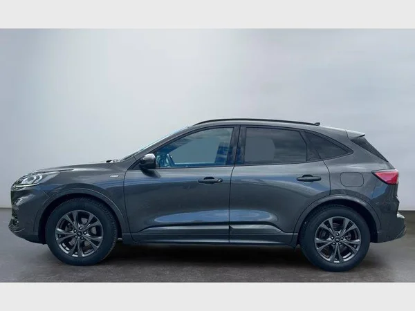 Ford Kuga (2021) — foto 27 van 29