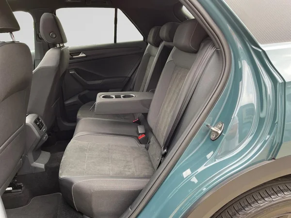 VOLKSWAGEN T-Roc (2023) — foto 18 van 22