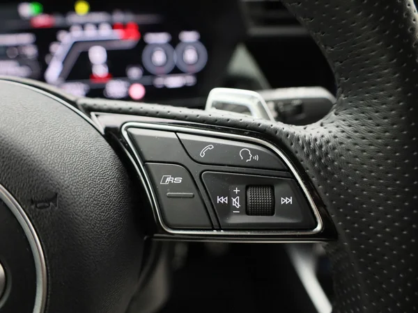 Audi RS3 (2024) — foto 16 van 65