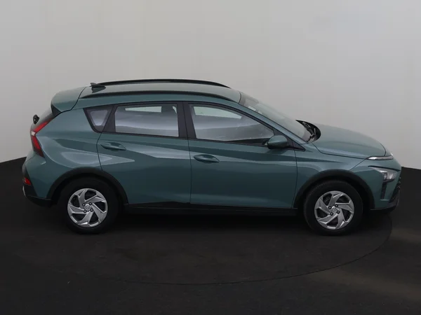 HYUNDAI Bayon (2022) — foto 21 van 25