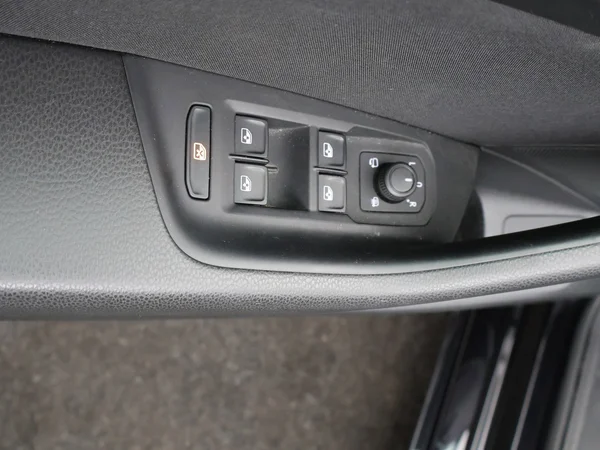 VOLKSWAGEN Passat Variant (2020) — foto 14 van 33