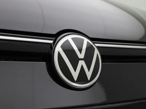 Volkswagen Golf (2021) — foto 32 van 40