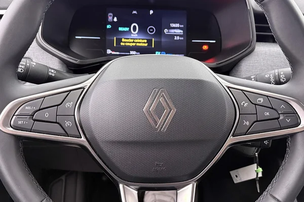 Renault Clio V Phase II Hybrid (HEV) (2025) — foto 2 van 33