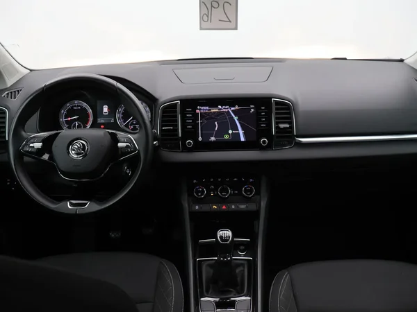 Škoda Karoq (2021) — foto 4 van 25