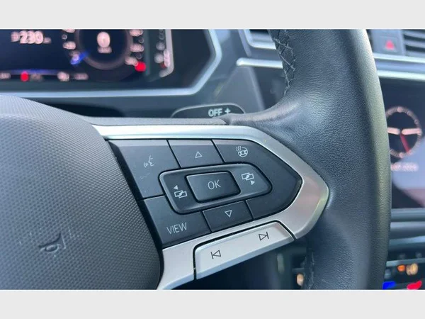 Volkswagen Tiguan (2022) — foto 9 van 26