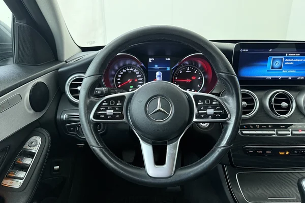 Mercedes-Benz C-Class SW (S205) (2020) — foto 2 van 31