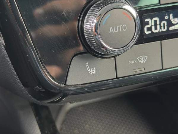 SKODA Kamiq (2024) — foto 22 van 24