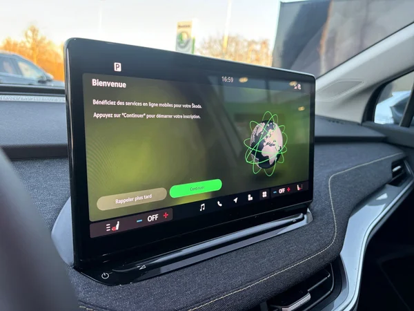 SKODA Elroq (2025) — foto 18 van 18